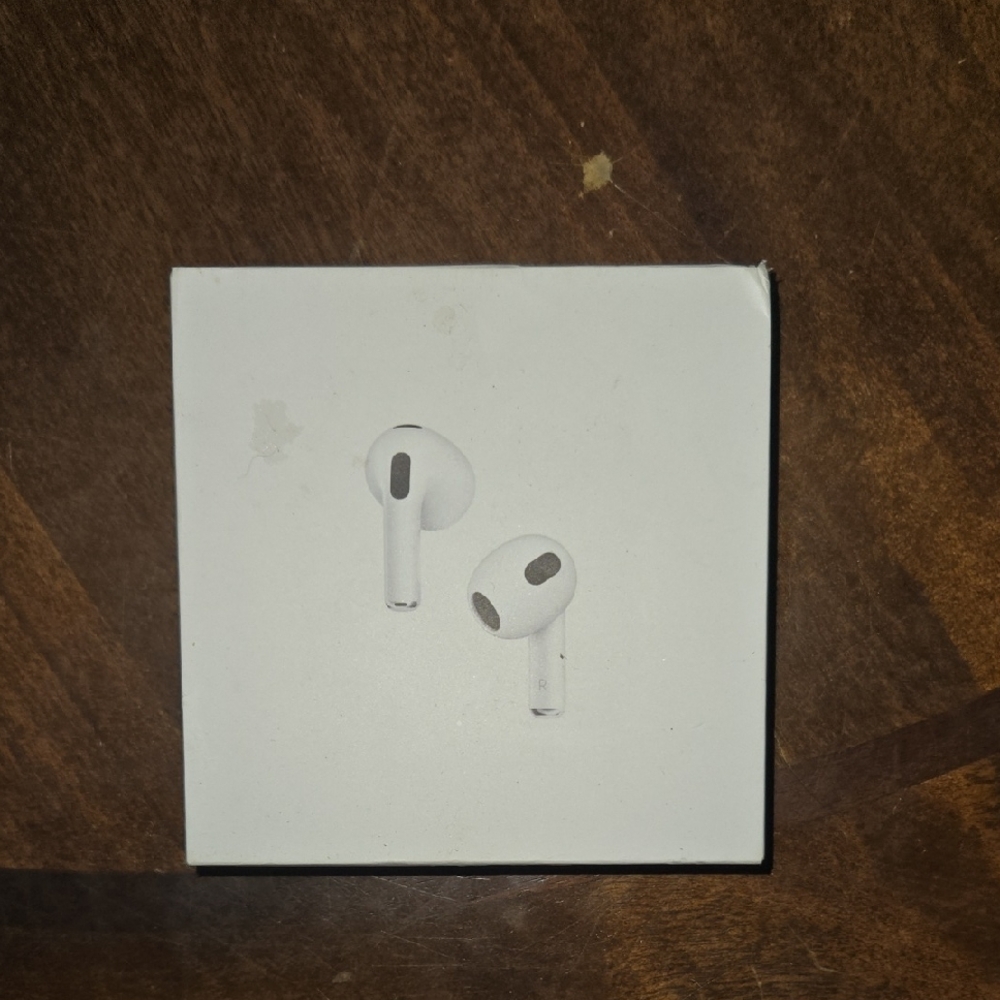 Apple AirPods Wireless Earbuds